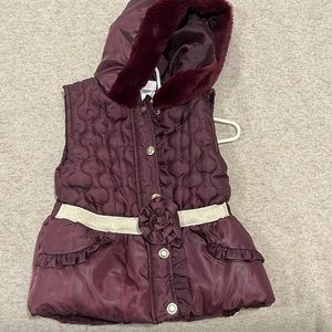 EUC. Toddler girls puffy vest size 4.